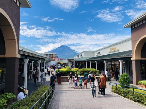 gotemba premium outlets japan.